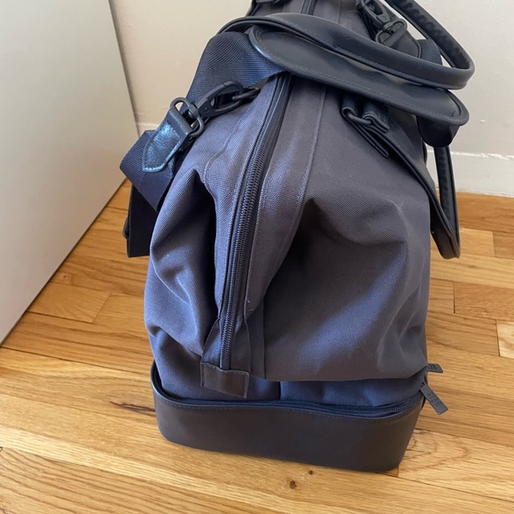 Béis Weekender - Picture 3 of 4